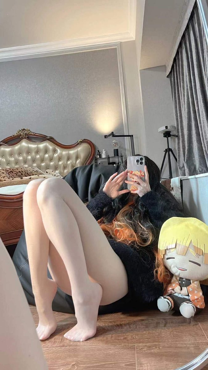 _hh0neyy__'s tweet photo. 有人要叫我做女M，那怎么行我怎么可爱不喜欢被打，最多骚一下。#反差  #骚 https://t.co/I0NBgX2gaL