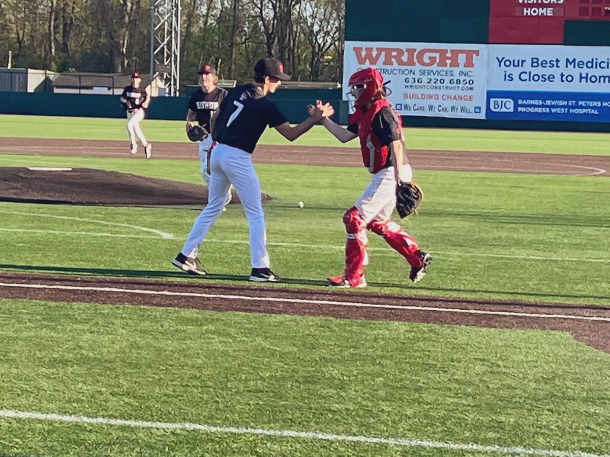 DuBourgBaseball's tweet photo. Boys brought it today!
11 - 1 (W) over Christian HS
W: C. Macke CG, Zero Earned, 9Ks 0 BB. At the plate O. Reynolds 2-3, 2R, 1 BB, C. Macke 1-2, 2R, 3 RBI, K. Colombini 2-2, 1R, 1 RBI, 2BB. #bishop #bishopmentality #DBBaseball #wintheday https://t.co/dyQurdVeTB