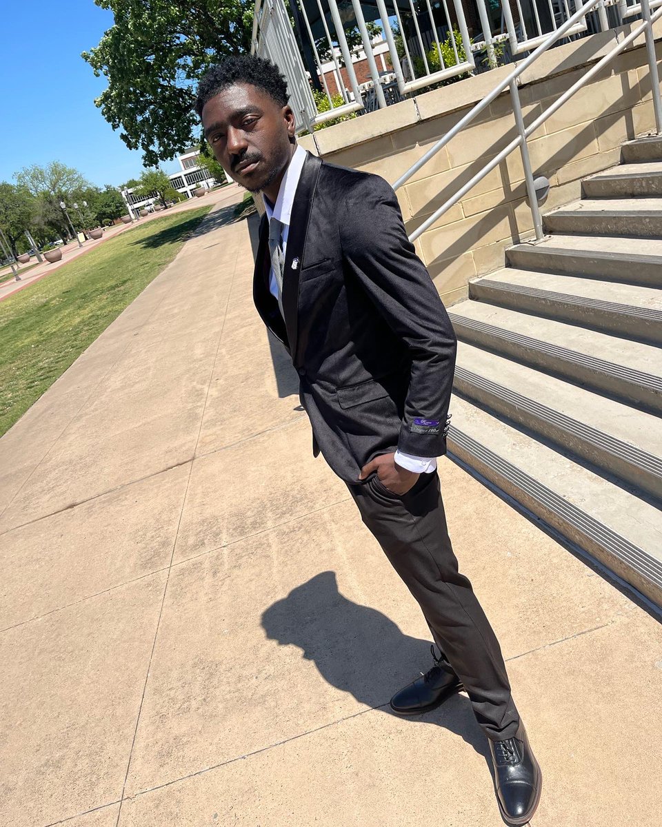 cleavesali's tweet photo. Since it’s  #MABMonday 🤘🏿

Some of y’all might know me as Ali Cleaves II but over in Σigmaland I will forever ♾️ be known as: 

Τethered Σou1 🕊️🤘🏿💙
Spr 2️⃣3️⃣
The Hellacious Eta Zeta Smooth Dragon 🐉 Chapter 
☝🏿Solo Ace C1ub

The Lone W.O.L.F https://t.co/nXsDL5nGTp