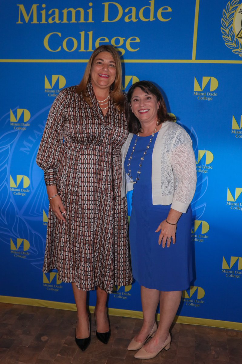 mdcpresident's tweet photo. Tonight we had the honor of hosting @FloridaTrend’s newest executive editor, @VickieCFLTrend for an engaging discussion with other women in our community surrounding the future of Florida and the role education plays in shaping our great State. #workforceengine @MDCollege https://t.co/yDhKE1PJwo