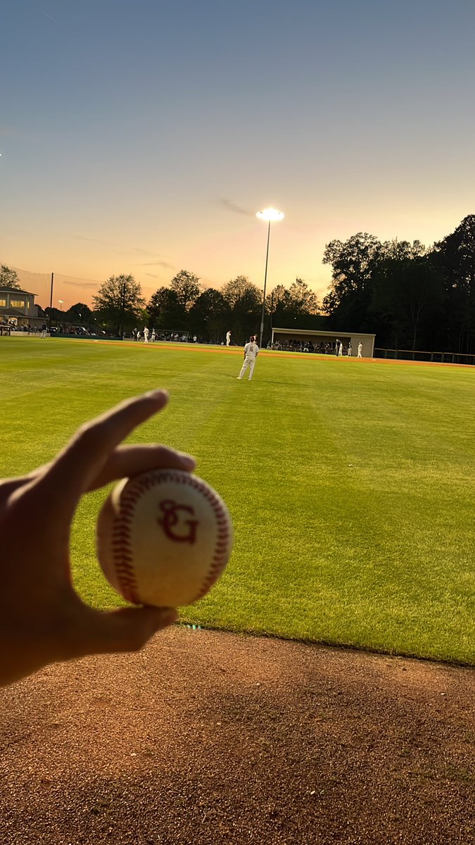 BrettStevens199's tweet photo. @NORTHPOINTBB  y’all looking for this? #finderskeepers https://t.co/SbqvVc1SaS