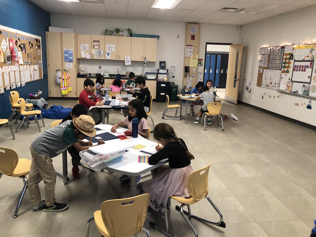 Writers’ Workshop: “Would you like more time for your writing?” “YES!”
So proud of my Grade One students!#Thisismewhoareyou?<a href="/DesmondHDSB/">Viola Desmond Public School</a>