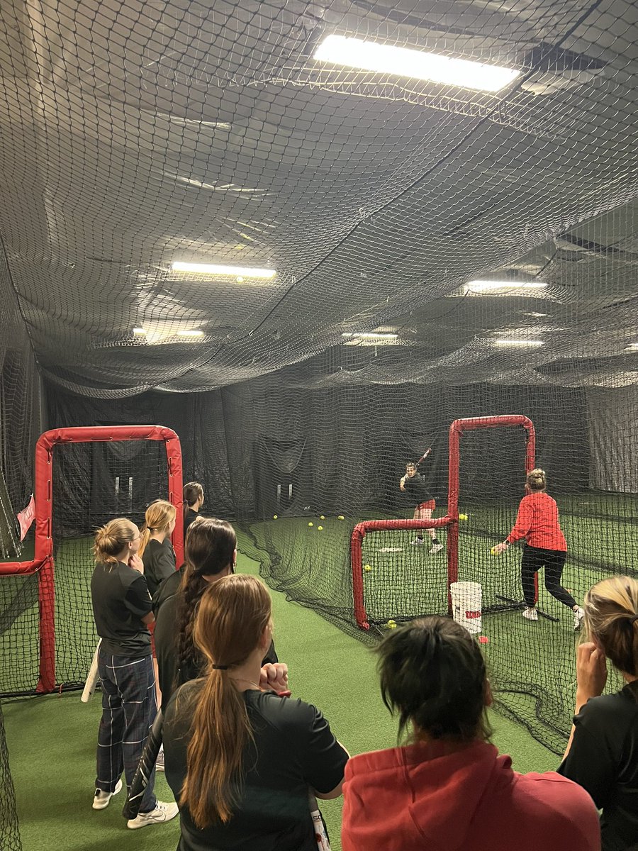 IUSBsoftball tweet media