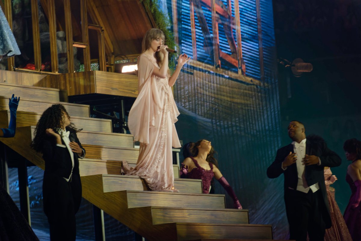 4k_taylorr's tweet photo. Taylor Swift - the last great american dynasty (Live from the Eras Tour) https://t.co/ytesOKR8Yt