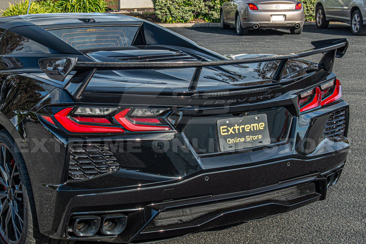 Store_EOS's tweet image. What is the Function of a Rear Spoiler on a Car? 
extremeonlinestore.com/blogs/article/…