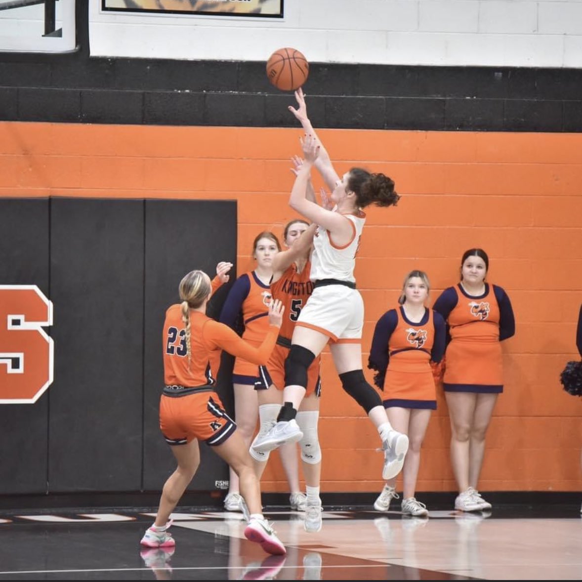 Meigs County Basketball tweet media