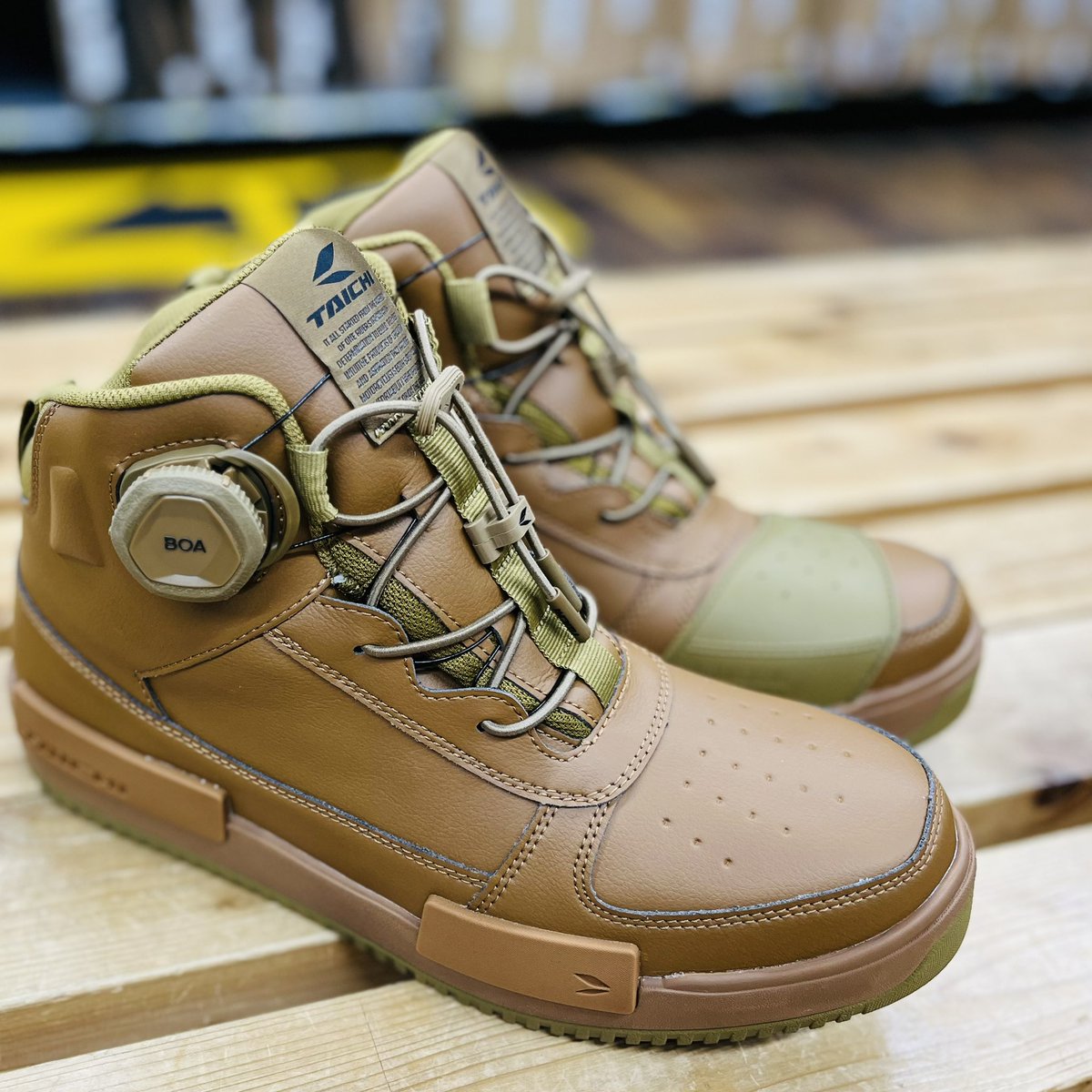 RicolandKashiwa's tweet photo. #RSタイチ NEWシューズ入荷🌈
RSS014
#DRYMASTER ブレイク シューズ
⭐️ストリートファッションに合うスニーカーのようなデザイン⭐️
●防水・透湿素材"全天候対応
●BOA®フィットシステムを採用
#TAICHI
#ライコランド柏店 https://t.co/uR5Mf87j6i