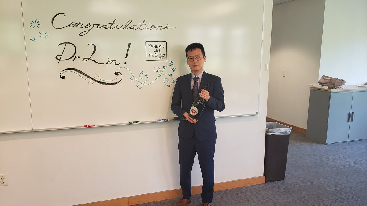 Ivan Dmochowski tweet media