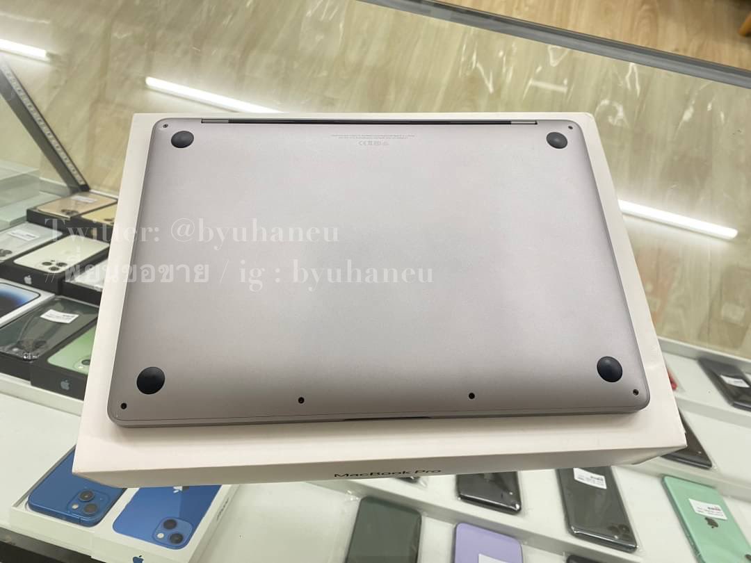 byuhaneu's tweet photo. MacBook Pro (13 นิ้ว 2020) Thunderbolt 3 256GB  
* อุปกรณ์ครบกล่องค่ะ 
= 23,800฿ 

#ไอโฟนมือสอง #แมคบุ๊ค #ส่งต่อmacbook #macbookมือสอง #dek66 https://t.co/f0dCLXHFKV