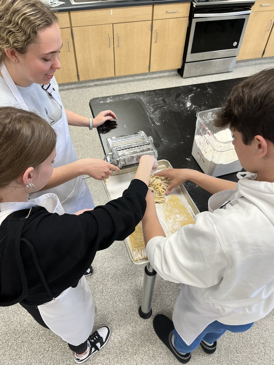 mrsbertroche's tweet photo. Culinary 3 had fun making our own pasta! Bon appetite 🍝 🧑‍🍳 #sayYEStoFCS  @JohnstonCSD @JCSD_JHS https://t.co/aZtil5AHoq