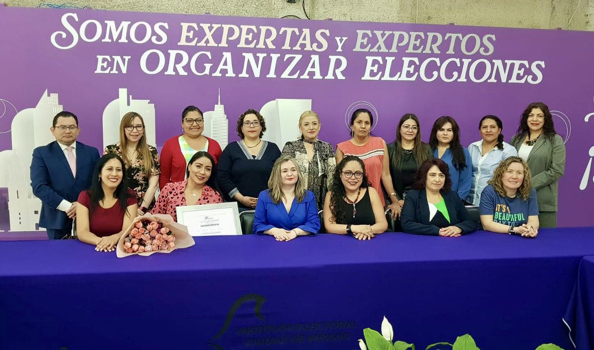 AncifemNacional's tweet photo. Hace días asistimos a la 1ra. Reunión Ordinaria del Grupo de Trabajo del  Observatorio de Participación Política de las Mueres de la CDMX @OPPM_CDMX  junto con otras Organizaciones de la Sociedad Civil. Gracias Edith Hinojosa por representarnos!
#MujeresIncidiendo
#ANCIFEM
#CDMX https://t.co/OwGrySuoDz