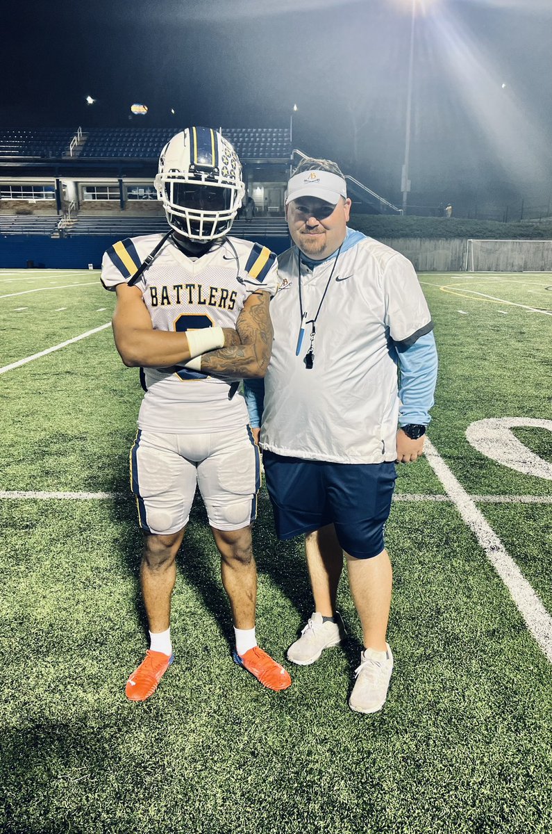 Coach_Rowe's tweet photo. It’s an absolute honor to lead the men of the #DoomsdayD! We said work hard, win the day, no excuses, associate with the right people, swarm the football, create takeaways and we showed it all this Spring! I’m excited for what’s next with this group‼️
⚔️😈⚔️ https://t.co/FL9zBTPEMt