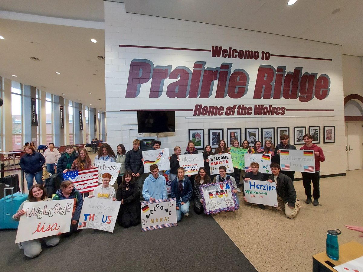 HerrProfHiggins's tweet image. Our @gappexchanges has officially begun @PrairieRidgeHS ! @SKochPR @Kevin_Koeppen #prexperience #d155inspire