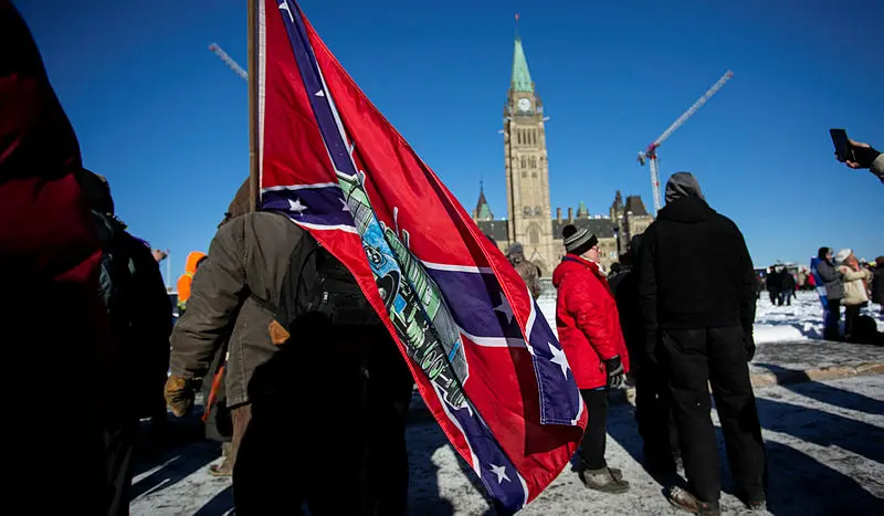 SRAntiFascism's tweet photo. 1/#OnlyDifference between #CPC #PierrePoilievre &amp; #LPC @JustinTrudeau #JustinTrudeau support of #NeoNazis,#WhiteSupremacists,
#WhiteNationalists is #LocationBased,
#Poilievre $supports over #Years
#Locally in #Kanada while #Trudeau $supports
them #Overseas via #ChrystiaFreeland, https://t.co/DRygK715oZ