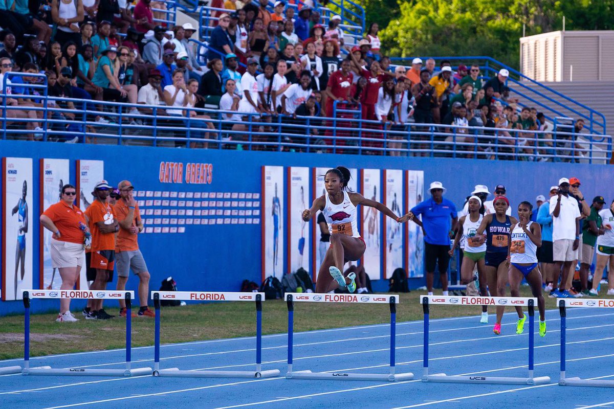 brittonwilsonn's tweet image. 400mh world lead &amp;amp; 400m collegiate record weekend ✨🌎