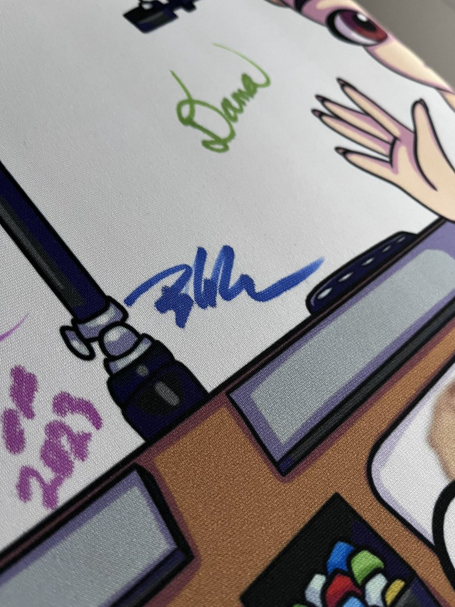 filthymtgcasual's tweet photo. I’m sad. I saw @blakepr one day at #commandfestseattle and I was hoping to catch him on another day to get a game in, didn’t happen. He did sign my mat though! https://t.co/CmEbg1UfFc