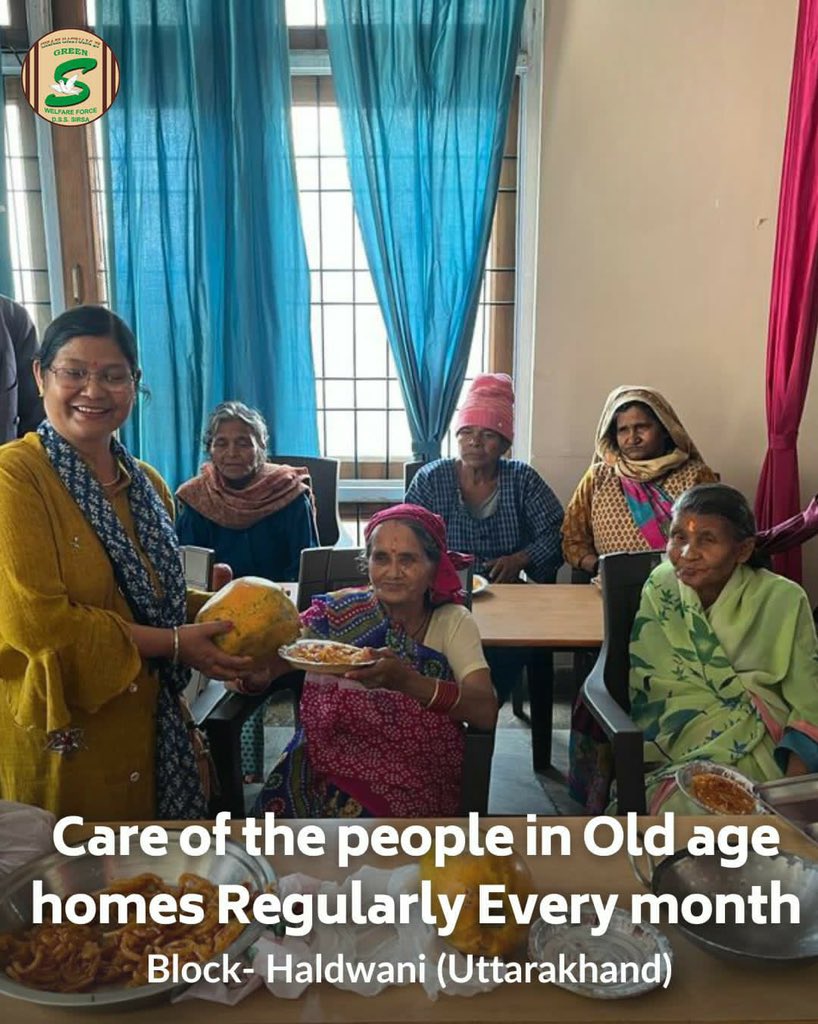 GreenSwelfares's tweet photo. Shah Satnam Ji Green S Welfare Force Wing volunteers brighten the lives of senior citizens by providing companionship & social interaction, boosting their emotional & mental well-being, making them feel happier and more fulfilled under the guidance of Saint Dr. @GurmeetRamRahim Singh Ji Insan. #CommunityLove #SeniorCare