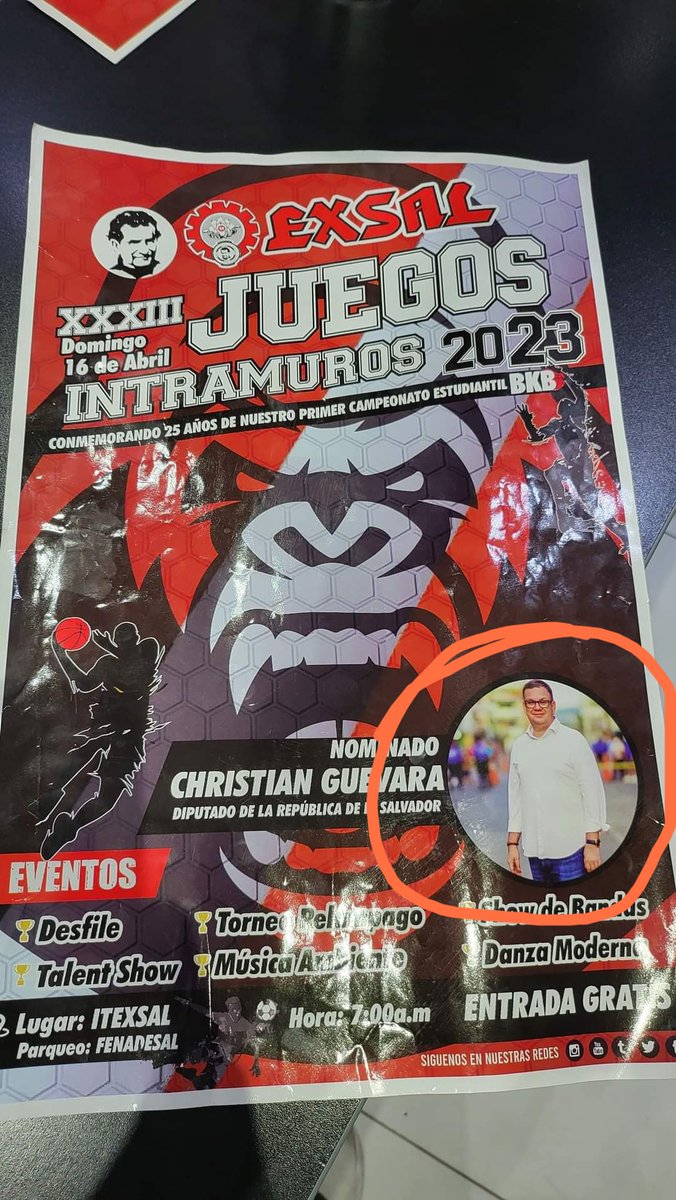 Nunca se vio tanto amor hacia un diputado 💩
Más político que los mismos de siempre