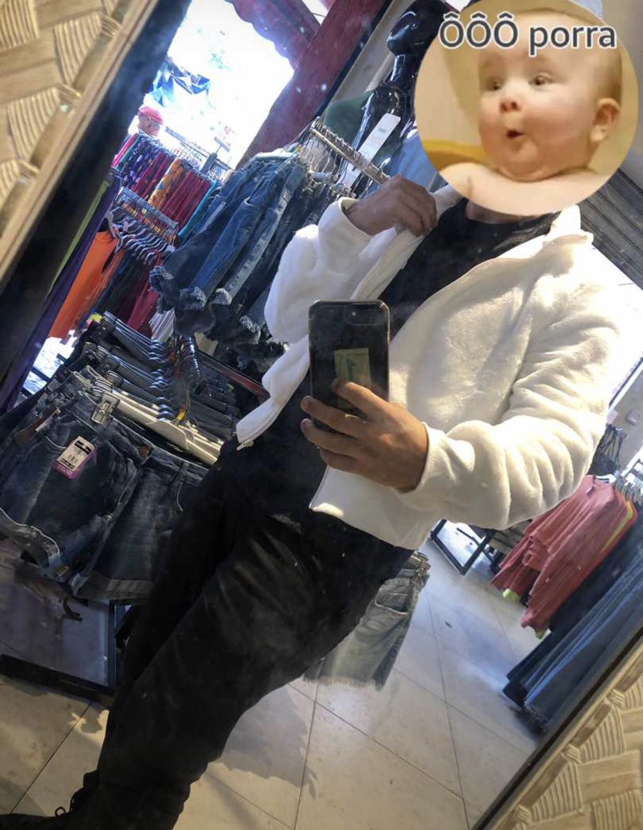 FeliphFsete's tweet image. Vou ficar um nojo com esse casaco 😝