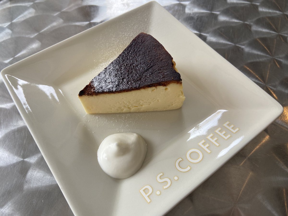 tomonigiri626's tweet photo. バスクチーズケーキ🧀
やばいぃ…
美味しすぎる件🥺ྀི
#学芸大学 #pscoffee https://t.co/kf25zOS7pr