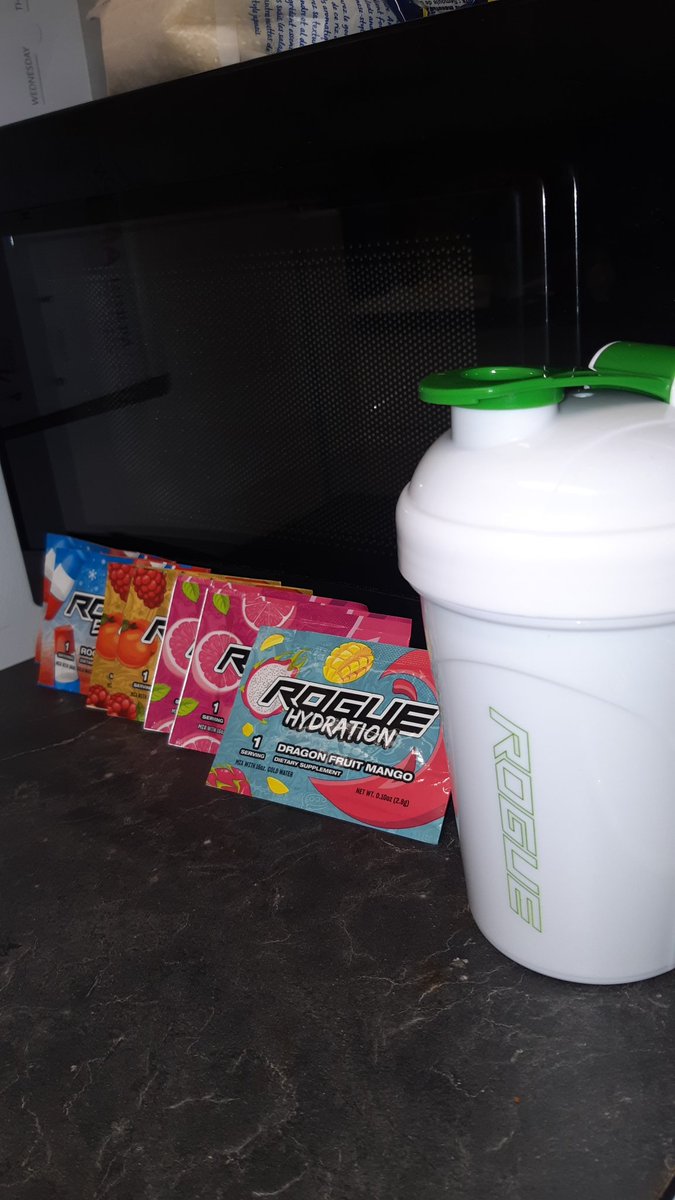 AyrNemo's tweet photo. Couldnt ask for a better sponsor for my team @AyrAlliance
Thank you @TheRogueEnergy
Mad hyped on my package ❤🌐
Members go packs out soon 😯
Use Code "weareayr" For %10
https://t.co/dPnDGXUTKh
#WeAreAyr #AyrIncoming #TheRogueEnergy #TeamFatal #beachbearsnacks https://t.co/bi6S0i8wzF