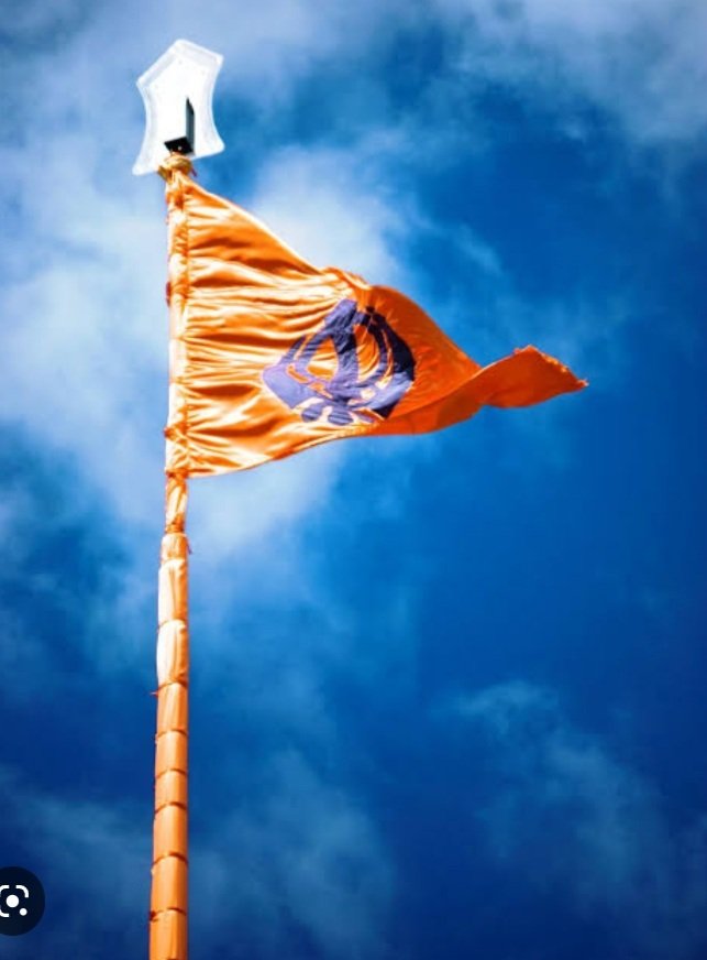 The only symbol of emblematic significance inside a Gurdwara is that of Sri Nishan Sahib. It is the undying banner of Sikh faith.Every religious premise abides by their own exclusive model code of conduct. We cannot seek to challenge that in the name of 'I go as I like'.