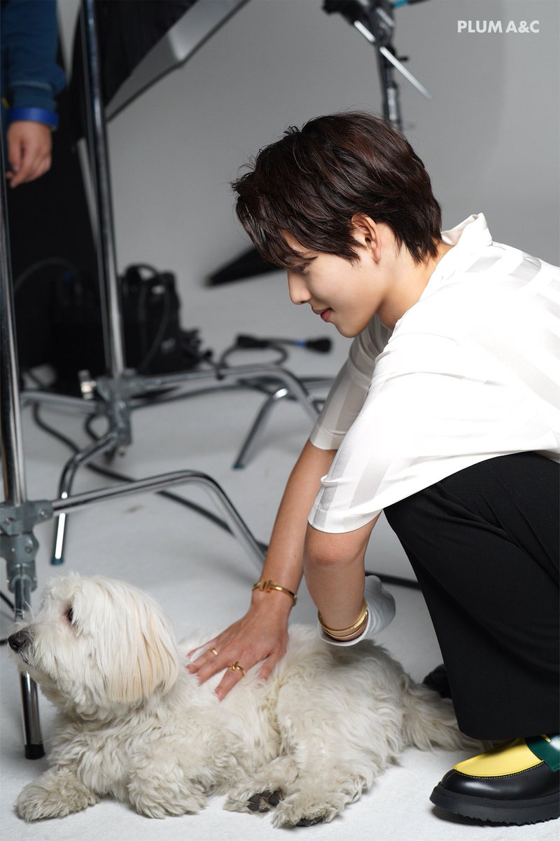 everydaysiwan's tweet photo. Selected behind the scene photos of Yim Siwan during the shooting of GQ GOLF from Plum A&amp;C official naver post 

Full version:
👉 https://t.co/Wphw6K8EFt

#임시완 #yimsiwan #imsiwan https://t.co/bDPs26C0H1