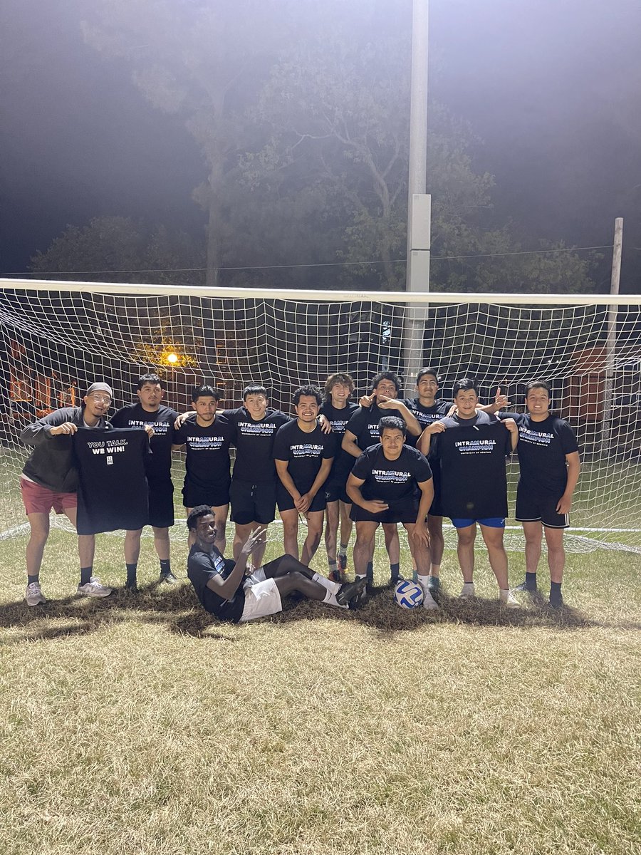 La Clicka are your 2023 Independent Men Outdoor Soccer Intramural Champions!!!
#gtg