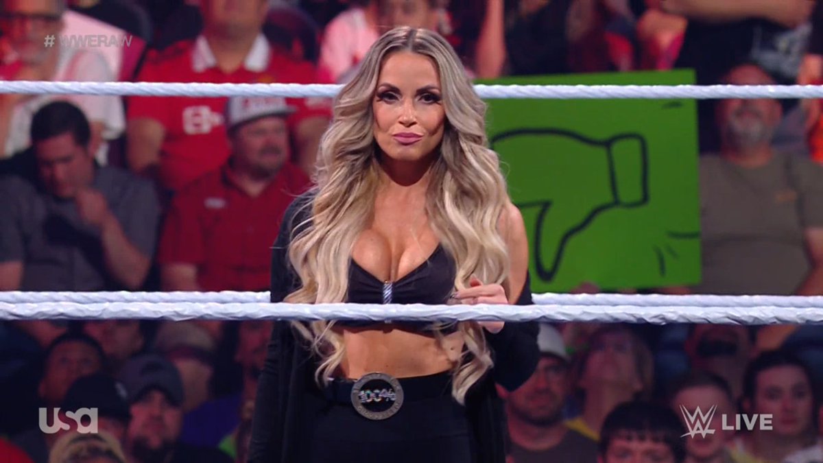 RT @WrestleClips: Trish Stratus as a heel is exactly what the women's division needed. #WWERaw https://t.co/Q2TkO7IQwy
