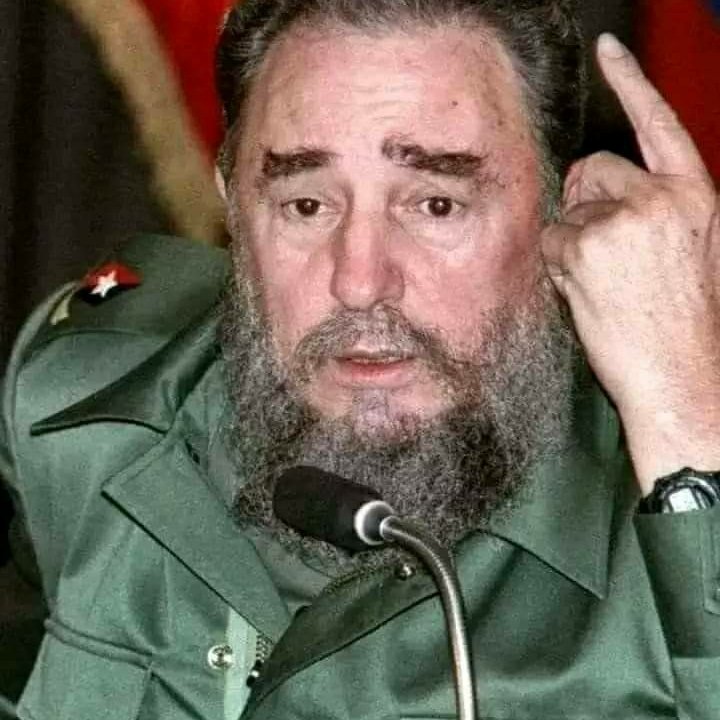 #FidelPorSiempre 
💐"Y la historia d un país se escribe así: dando la sangre ayer, dando el sudor hoy; y si nuevamente hubiese q dar la sangre para defender el fruto del sudor, ¡dar la sangre y dar siempre la sangre y dar siempre el sudor!."
👉Fidel
#CubaGanó 
#AbrilDeVictorias