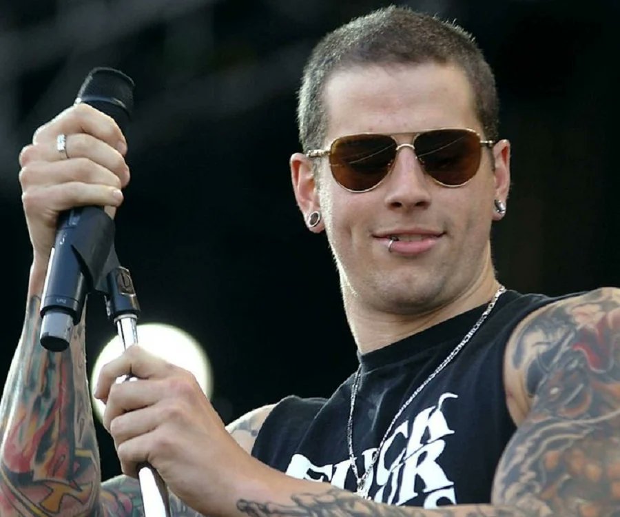mrjasonbailey's tweet photo. 🎤 CHECK OUT THE BS TOMORROW 3-7PM.
🎤 BAILEY WILL BE SITTING DOWN WITH M SHADOW FROM AVENGED SEVENFOLD.
🎤 TO LISTEN LIVE DONWLOAD THE FREE AUDACY APP OR TUNE INTO 98ROCK.
#LISTENTOTHEBS #98ROCK #AUDACY #MSHADOW #AVENGEDSEVENFOLD #LIKE #SHARE #COMMENT #TUNEIN https://t.co/ZVMvT7EZua