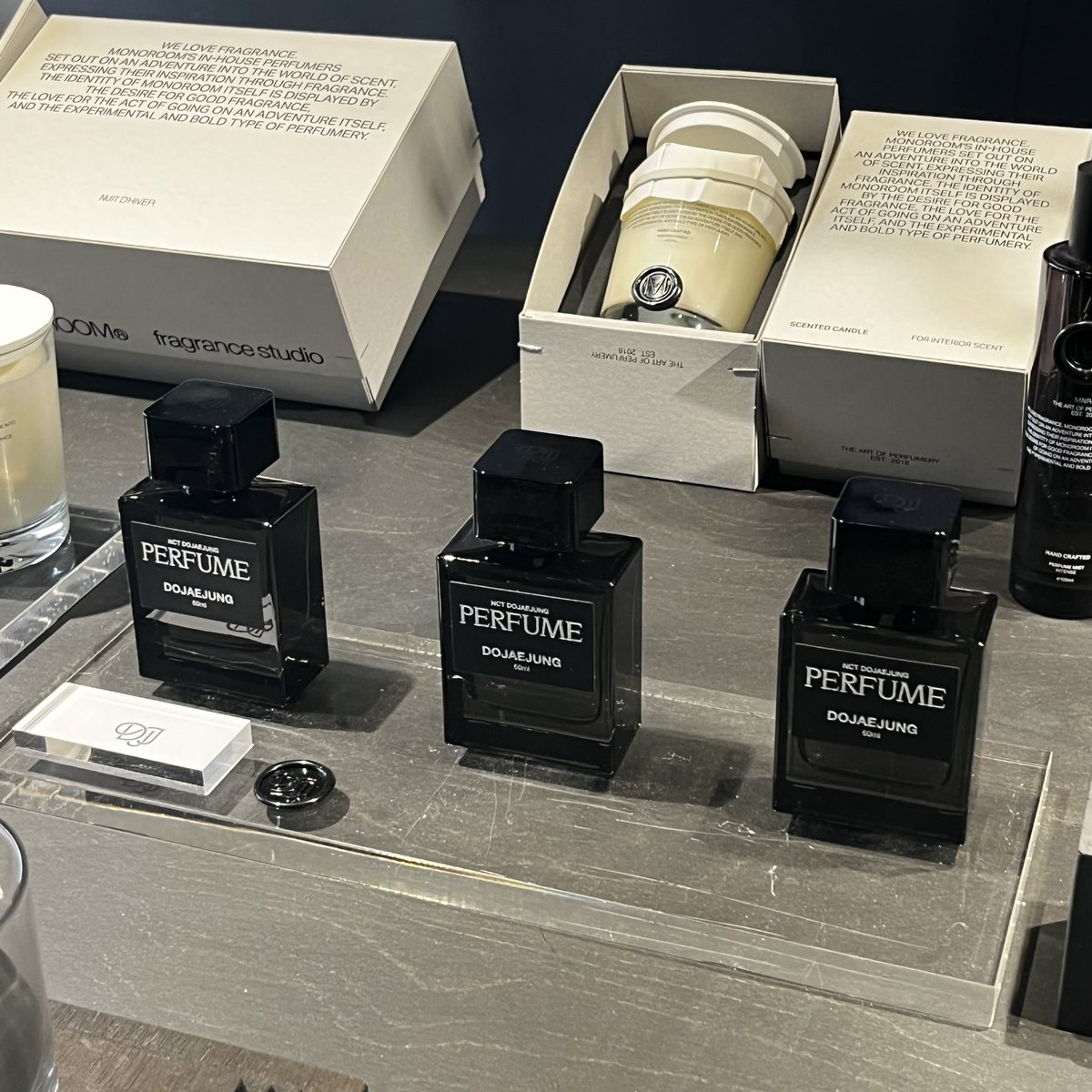 _nxoxl_'s tweet photo. NCT DOJAEJUNG Perfume POP-UP STORE withmuu

#엔시티 #NCT
#NCT_DOJAEJUNG 
#DOJAEJUNG  #도재정 #ドジェジョン
#도영 #재현 #정우 https://t.co/5FXqzHNIbU