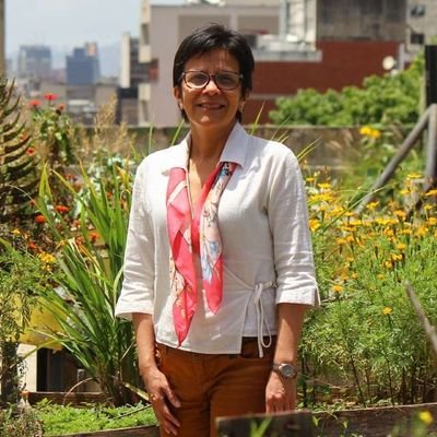 Felicitamos a nuestra compañera Sandra Oblitas, quien estará al frente del <a href="/mppeduniv/">@MPPEDUNIV</a>, cuente con nuestro apoyo para seguir brindando a nuestros estudiantes políticas de inclusión, pertinencia y calidad educativa que contribuyan al desarrollo de nuestro país.
<a href="/sandraoblitasr/">Sandra Oblitas Ruzza</a>