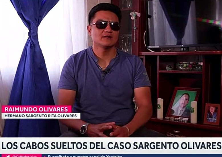 Vulgarcito15's tweet photo. Idea mía, o el guardaespaldas de Rodolfo Cárter es el hermano de la Carabinera Rita Olivares (Q.E.P.D) asesinada en el Belloto?. #CHVNoticias #ReportajesCHV https://t.co/IhN9ml8I3t