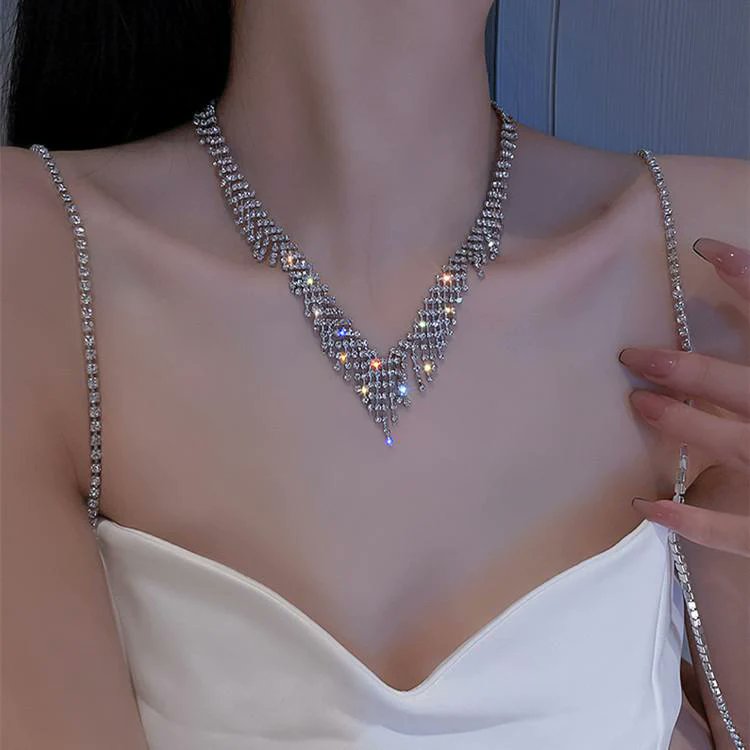 Geometric Tassel Crystal Choker Necklace
Buy Now >>> tinyurl.com/5fs9svm9
#choker #necklace #necklacestyle