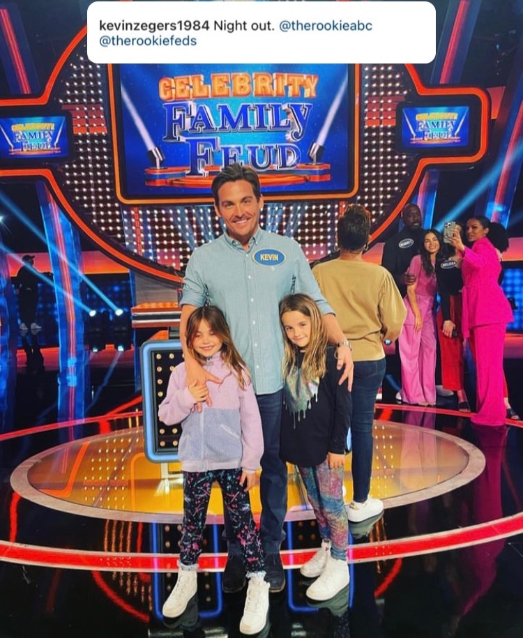 TheShopTalkPod_'s tweet photo. Us: OMG it’s gonna be a #TheRookie vs. #TheRookieFeds cast episode of #CelebrityFamilyFeud!! 🙌

Also us: hey @MekiaCox, can you please post the selfie with Jenna, Melissa and Richard? 🙏😊 https://t.co/4DcglBsXav