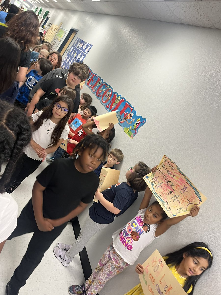 Harrington_El's tweet photo. To kick off the STAAR testing time for our 3-5 grade students we had a parade to celebrate their hard work. They are going to shine! https://t.co/JZ8RCEOvih