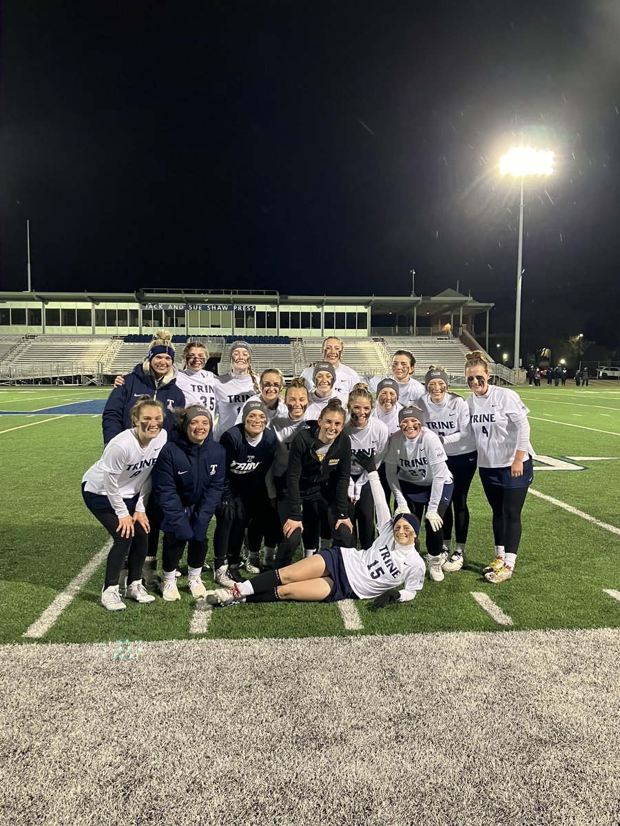 Trinewlax's tweet photo. Competitors &amp; Family 🫶 We miss you @liv_ghent!  Good luck with the rest of the season! 

#GoThunder ⚡️ https://t.co/NyVMbCR2jp