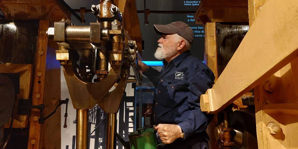 seamuseum_'s tweet photo. Join us at the museum between 9.30-10am this Wednesday (19 April 2023) to see museum conservators and volunteers turn over HMAS KARA KARA's enormous triple expansion engine.

For more: https://t.co/AzNVo2r3FB

📷 by Nick Flood

#SeaMuseum #Conservation #BigStuffHeritage https://t.co/1QC1pTfAv6