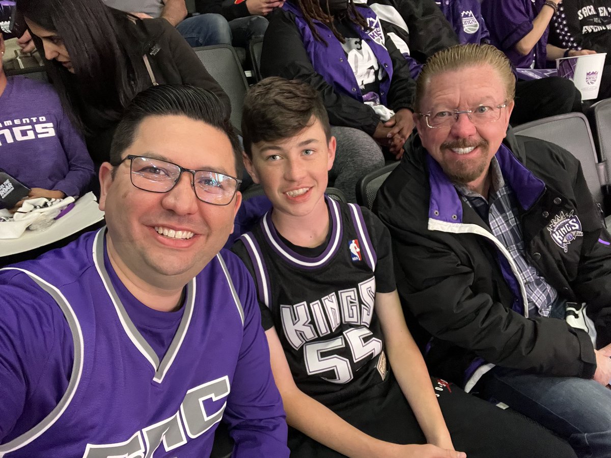 joshua_hoover's tweet photo. In the house for Game 2, LET’S GO KINGS!!! #SacramentoProud #LightTheBeam #FeelTheRoar #BeatGS https://t.co/Yzq6nPAxjQ