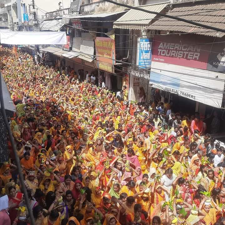धीरेंद्र जी शास्त्री के कथा पूर्व विशाल कलश यात्रा विदिशा