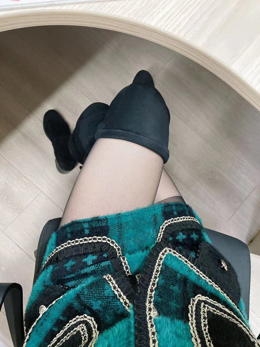 TheSincerepeopl's tweet photo. 30如狼40如虎，开好房间 洗干净等我的轻��女2023.04.06 https://t.co/Wu9NWOraS4