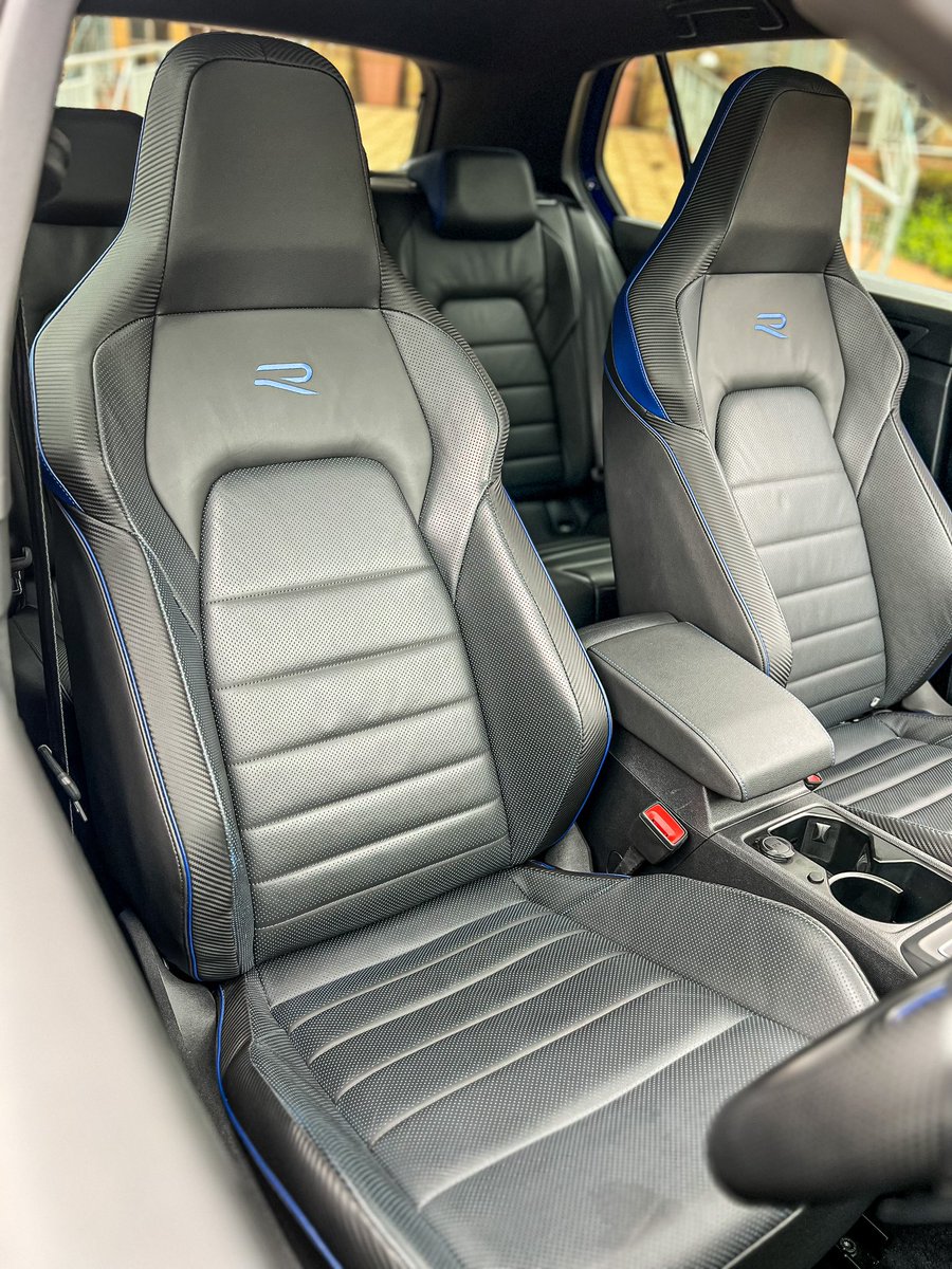 IamKumbi's tweet photo. The Golf 8R is powered by a 2.0-litre turbocharged engine that produces 235kW/400nm of torque, with power being sent to all 4 wheels. Its claimed to sprint from 0-100 in 4.7 seconds however its feels way quicker than that. Speed aside, the Golf feels extremely comfortable to drive. The fact that it’s a Golf, means there is ample of room in the cabin and that you are easily able to daily the hot hatch with no issues. It also won in terms of fuel as we saw figures as low as 7.4L/100kms. Overall, I think that the new Golf R is worth all the hype, it retains its street cred, sounds greats, has great space and most importantly, drives extremely amazing!