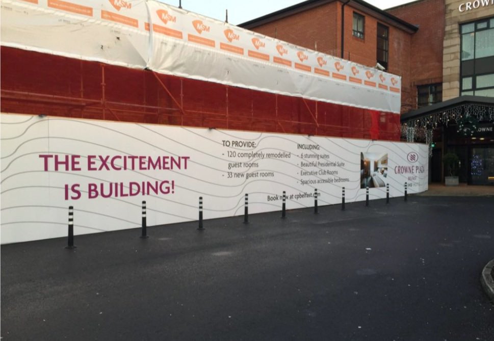 alexanderboyds's tweet photo. Window and construction hoarding provides opportunity to promote your brand. 📈

In addition to concealing work sites/retail outlets, it generates excitement for the new premises! 

We’re here to help with yours.👍 https://t.co/WCgug0JGXp