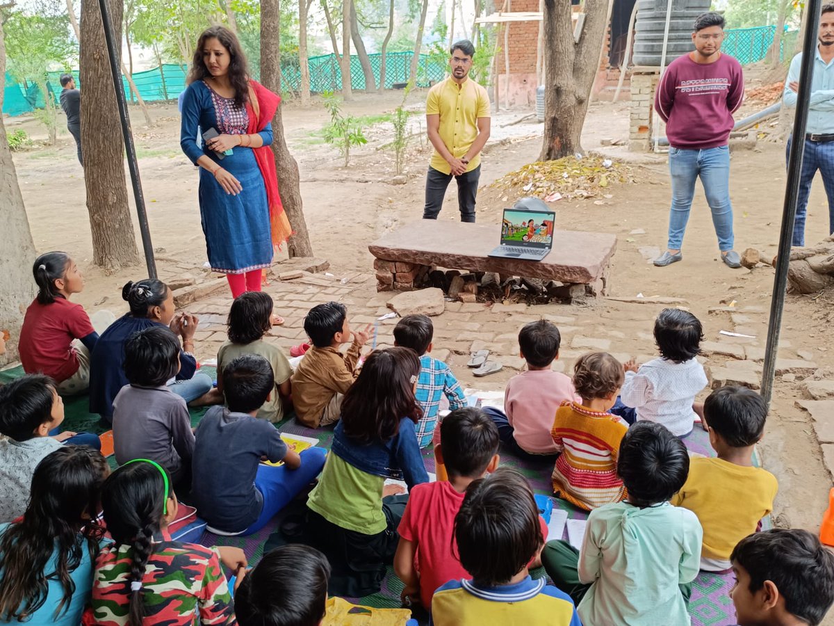 STREET पाठशाला - Support our Education campaign and help us to educate children.To support us please visit blessingfoundation.co.in or call us - 8929100802

#blessingfoundation #helptheneedy #hopeforthegeneration #bestngoinindia #donatefood  #donateblood #donatebooks