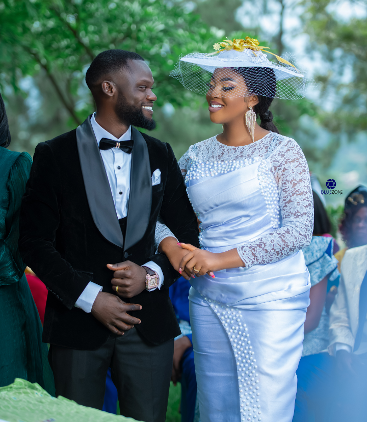 SystemsGifted's tweet photo. Congratulations.. God bless your union #gdsmedia#shotit https://t.co/CuyV9u0Bjx