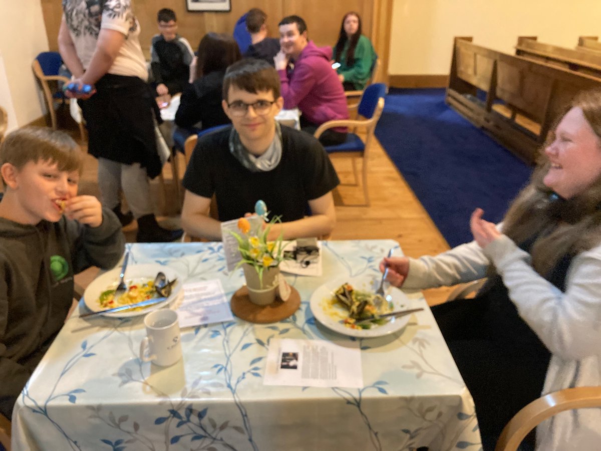 ConnectAlloa's tweet photo. Last week we had an amazing cooking session with Billy Campbell! Where our young people got to learn how to make fresh pasta, tomato soup from scratch and paella! They all enjoyed it
#connectalloa #stmungos #youthwork #cookingsession https://t.co/QPaacAAqby