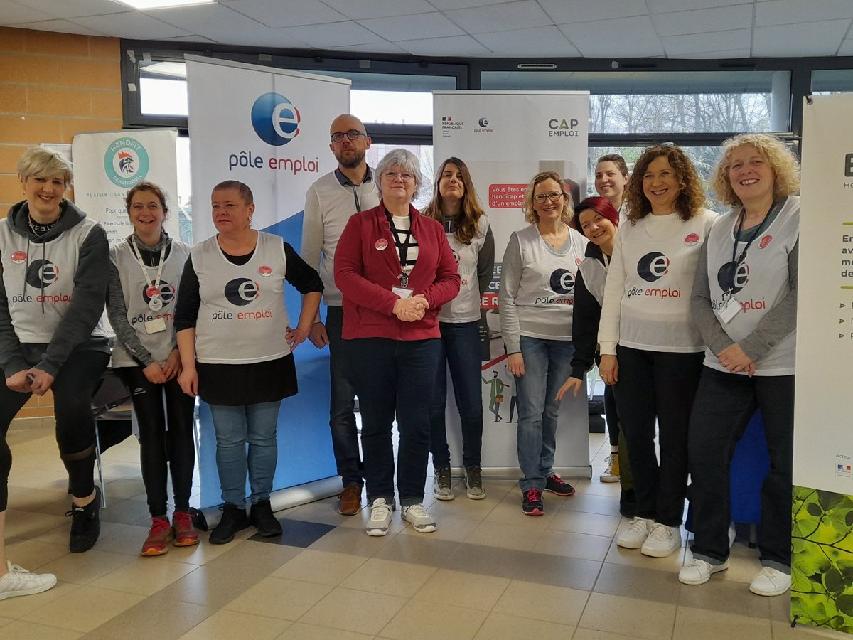 Marmuse Olivier (@marmuseolivier) on Twitter photo #Stadeverslemploi aujourd'hui à Hazebrouck à dominante handicap
10 entreprises présentes
90 chercheurs d'emploi
S'appuyer sur les valeurs du sport pour un recrutement inclusif 👏👏
Une collaboration <a href="/Capemploi_/">Cap Emploi</a>
@poleemploi_HDF et <a href="/LigueHDFA/">Ligue Hauts-de-France Athlétisme</a>
#ligueatletismehdf
<a href="/LamblinPhilippe/">Philippe Lamblin</a> #Stadeverslemploi aujourd'hui à Hazebrouck à dominante handicap
10 entreprises présentes
90 chercheurs d'emploi
S'appuyer sur les valeurs du sport pour un recrutement inclusif 👏👏
Une collaboration <a href="/Capemploi_/">Cap Emploi</a>
@poleemploi_HDF et <a href="/LigueHDFA/">Ligue Hauts-de-France Athlétisme</a>
#ligueatletismehdf
<a href="/LamblinPhilippe/">Philippe Lamblin</a>