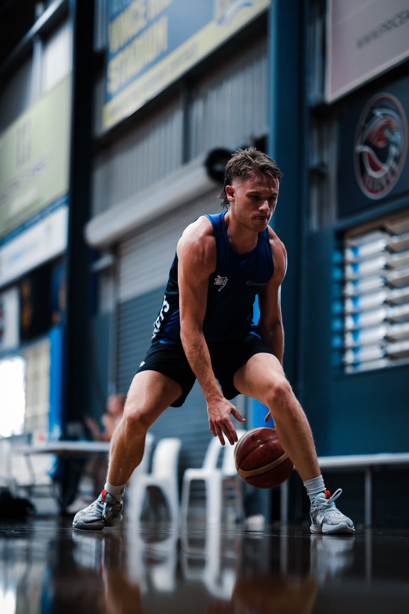 Brisbane Bullets (@brisbanebullets) on Twitter photo βͺοΈ & π΅
<a href="/IsaacLewisWhite/">Isaac White</a> stopped in for a run in the new colours π
#RIVERCITYSTRONG βͺοΈ & π΅
<a href="/IsaacLewisWhite/">Isaac White</a> stopped in for a run in the new colours π
#RIVERCITYSTRONG