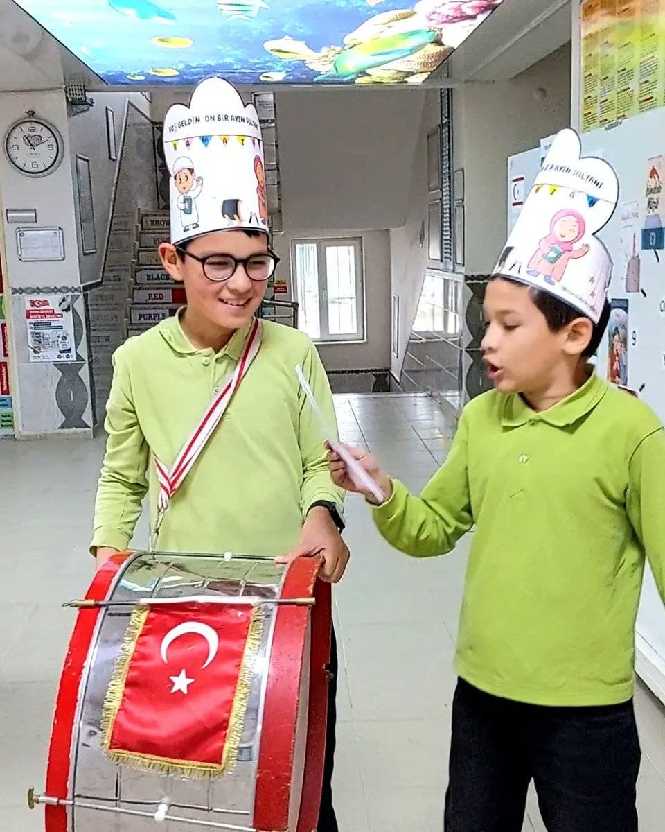 emet_imam's tweet photo. "Ramazan Etkinliklerimiz" kapsamında okulumuz Müdür Yardımcısı ve Arapça öğretmenimiz Zeynep KAZAN ve Bilişim Teknolojileri öğretmenimiz Göknur ÜSTÜN koordinesinde öğrencilerimiz ile birlikte Ramazan ruhunu yaşayabilmek adına davul ve maniler etkinliğimizi gerçekleştirdik. 🥁✨️ https://t.co/HddaNAZVWq